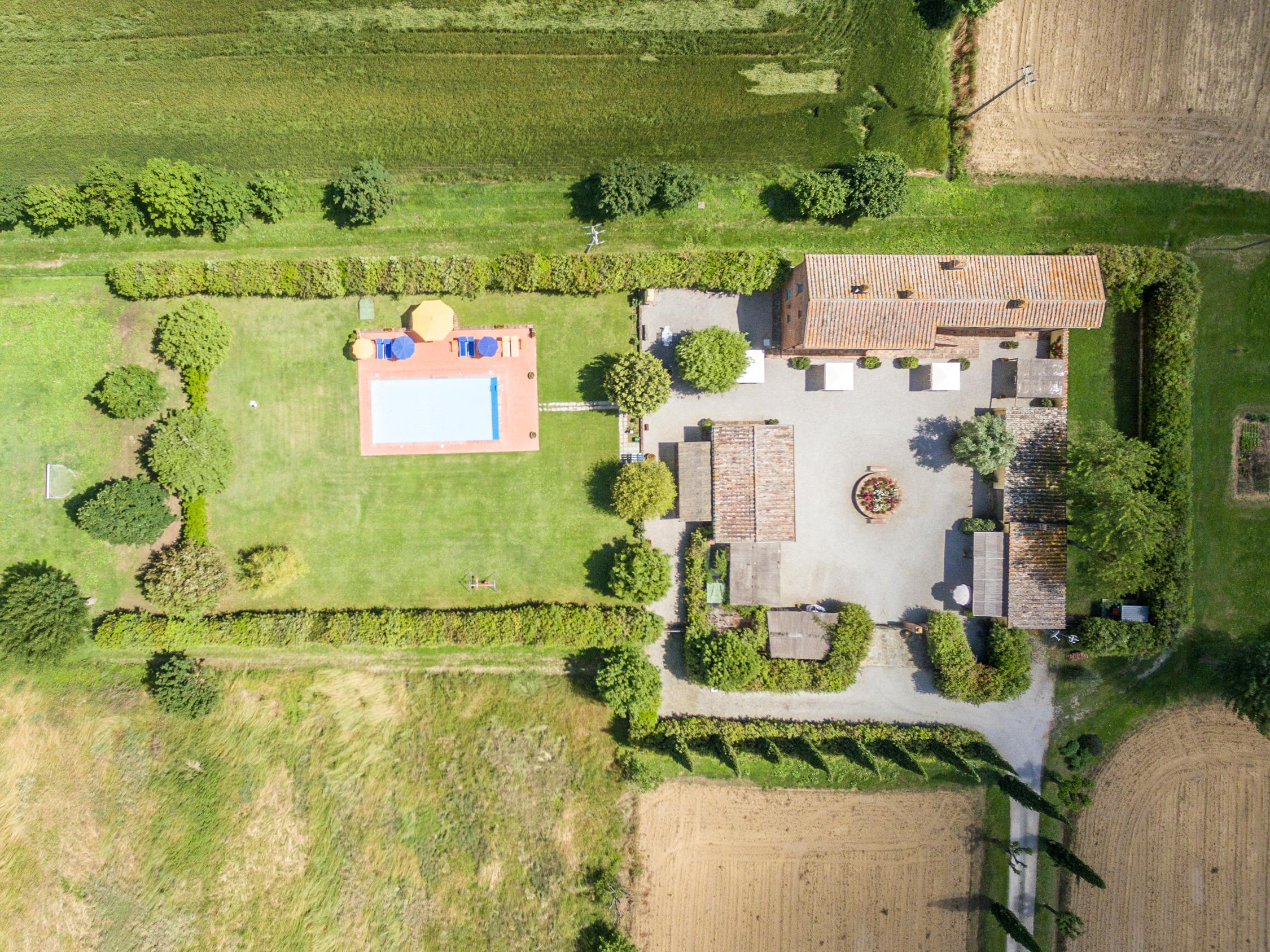Agriturismo Casa Carlotta | Farmhouse in Tuscany, Foiano della Chiana